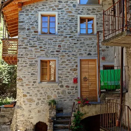 Holiday home Casa Ai Visoli Tirano